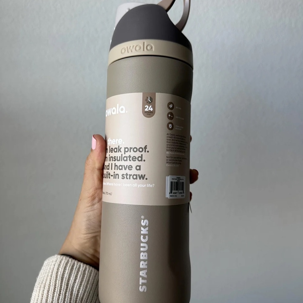 Starbycks x Owala NWT Taupe Limited Edition
24oz Insulated Water Bottle